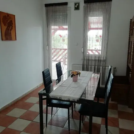 Apartament Vadasztanya Fogado *